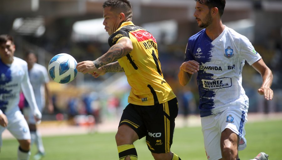 Los colistas Coquimbo y Antofagasta, además de Ñublense, Everton y Católica juegan este sábado