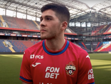 Víctor Felipe Méndez no pudo debutar en el CSKA de Moscú porque U. Española no entregó documento clave