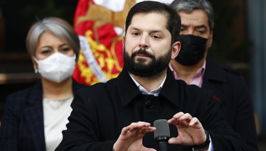 Presidente Boric advierte sobre "duras" condiciones para la economía durante este año y el próximo