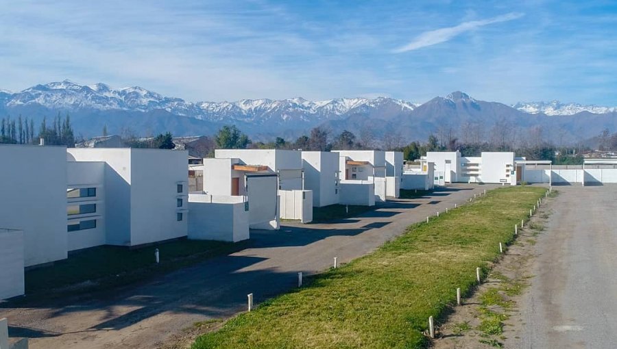 Los Andes: Frustrada noche de pasión de "cuarteto" en un Motel queda al descubierto tras olvidar una pistola con balas calibre 38