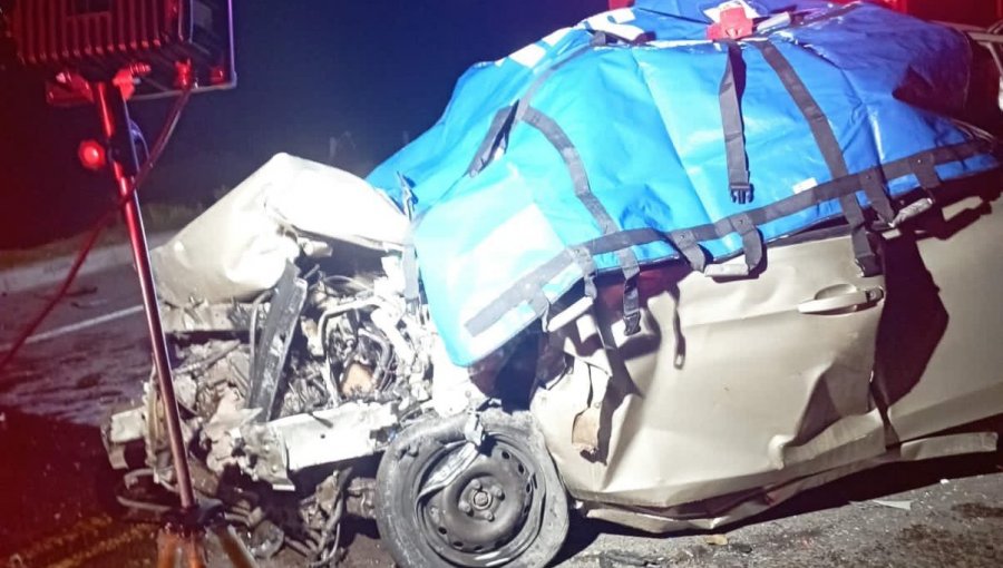 Tres fallecidos dejó violenta colisión frontal entre dos vehículos menores en la ruta Lo Orozco en Casablanca