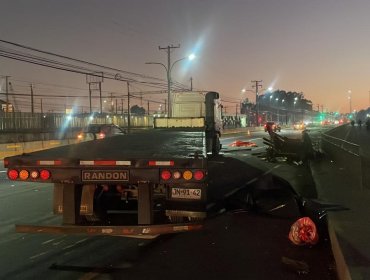 Tres personas que se movilizaban en una carreta fallecieron tras ser arrolladas por un camión en San Pedro de la Paz