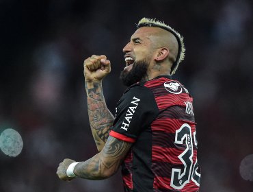 DT y prensa brasileña llenan de elogios a Arturo Vidal tras participación en triunfo del Flamengo