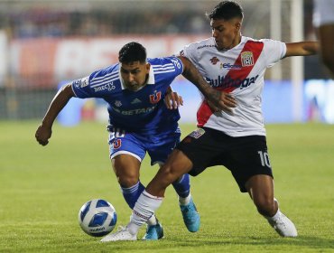 Portazo a hinchas de la U: Curicó Unido recibiría a la U en el estadio La Granja sólo con "barra local"