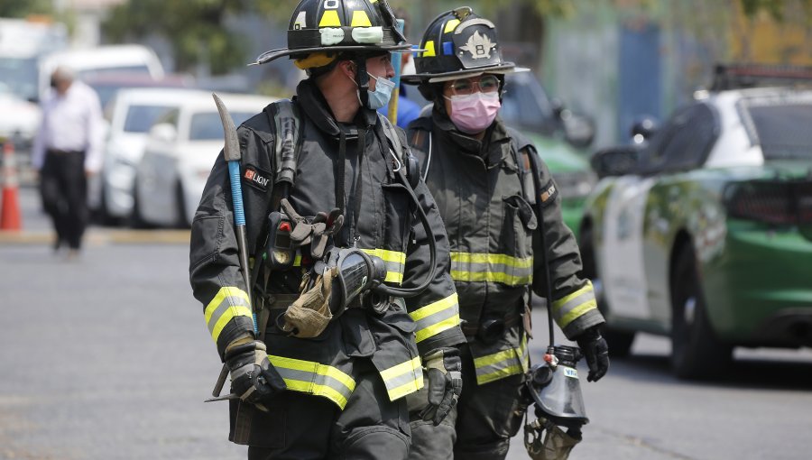 Evacuaron campus de Universidad de Talca por incendio estructural