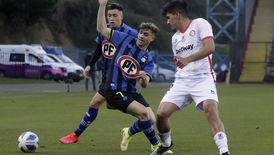 La Calera presionó a la U tras propinarle cuarta derrota seguida a Huachipato