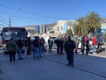 Pescadores protestaron contra la Empresa Portuaria de Valparaíso y acusaron a su directorio de desconocer fallo ambiental