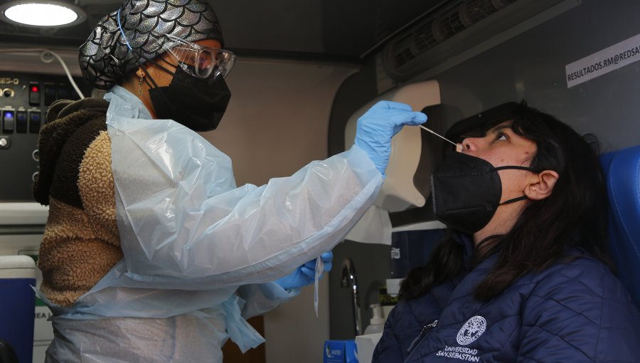 Chile registra 5.546 casos nuevos y otros cinco fallecidos por causas asociadas al coronavirus