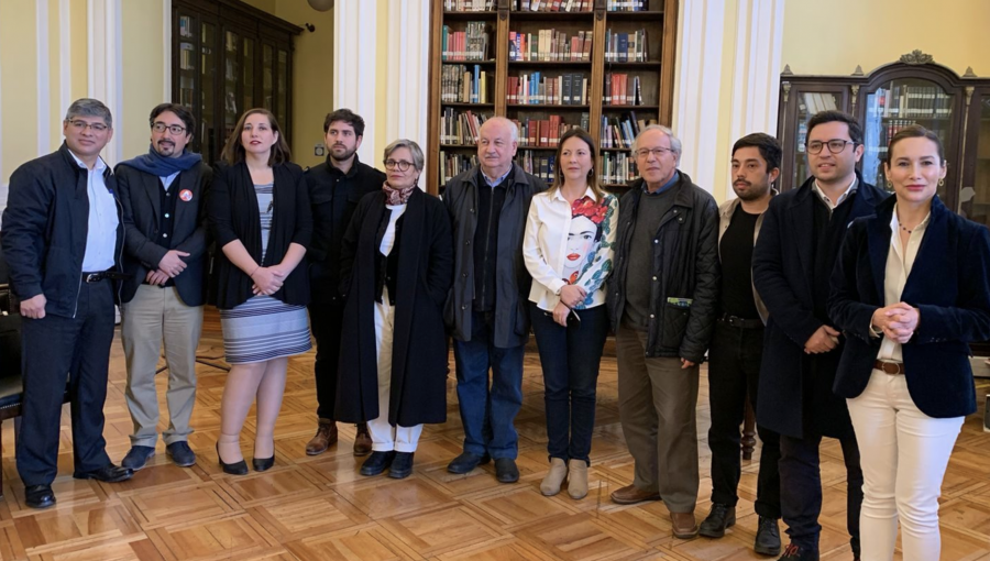 El detalle de los cinco ejes que contempla el acuerdo del oficialismo para introducir reformas al texto de nueva Constitución