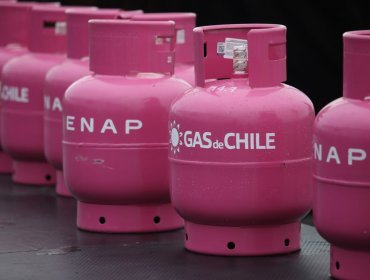 «Gas para Chile»: 1.000 familias de Quintero serán beneficiadas con plan que reduce el precio de los cilindros de gas
