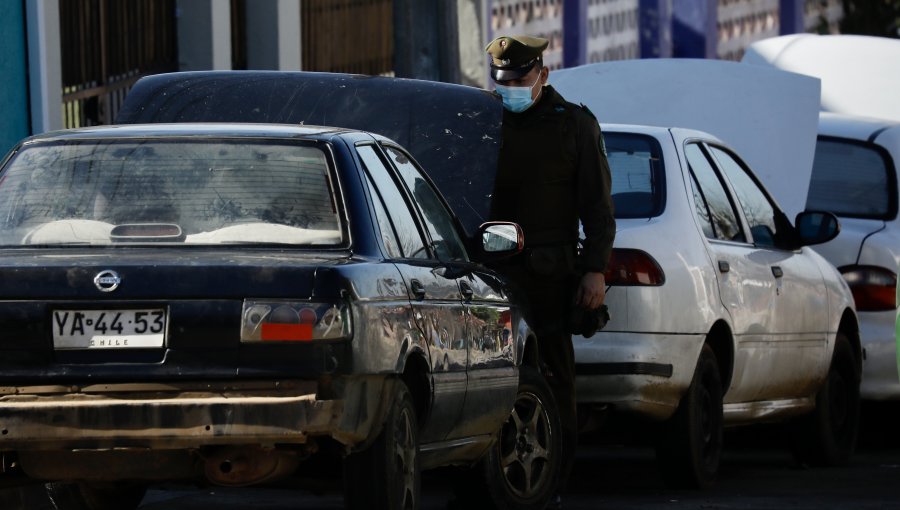 Carabineros desbarató taller clandestino en Huechuraba y recuperó vehículos