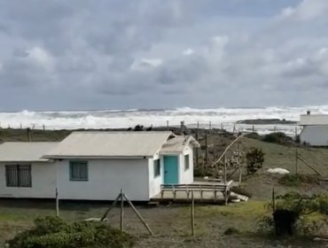 Olas de hasta 8 metros de altura se reportaron en zonas costeras de la región de Ñuble