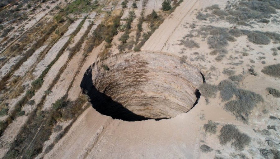 Sernageomin levantará cargos contra Minera Ojos del Salado por socavón en Tierra Amarilla