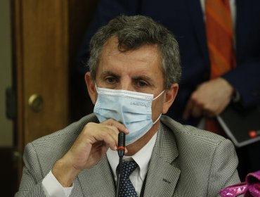 Diputado Gonzalo de la Carrera descarta referencia a detenidos desaparecidos en polémico tuit y acusa "interpretación torcida"