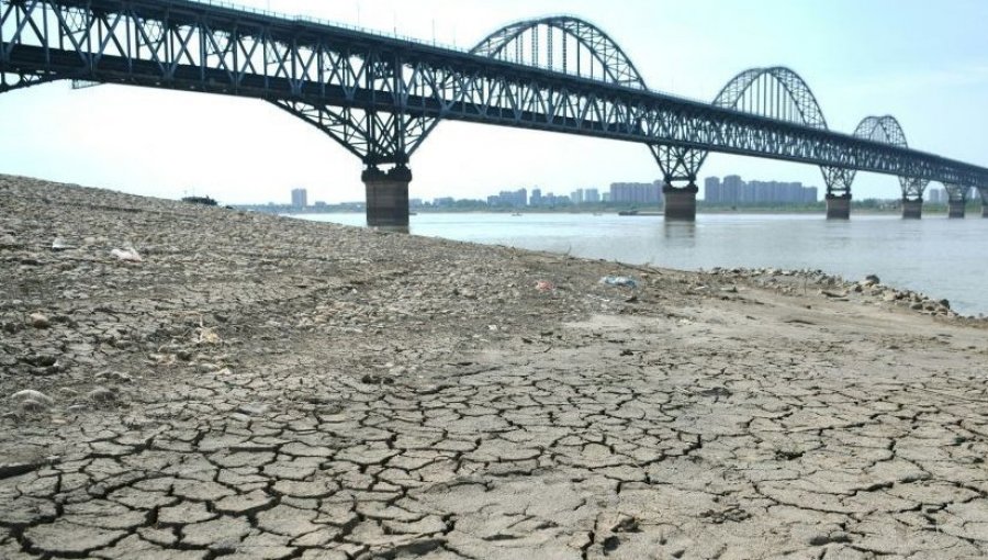 La histórica sequía que sufre el río Yangtsé en China y cómo afecta a la economía global
