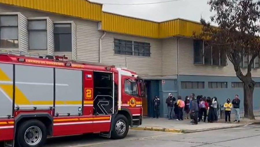 Siete alumnos resultaron con quemaduras tras explosión en laboratorio de química del colegio Coeducacional de Quilpué