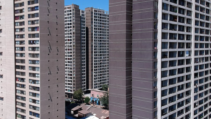 Colapso del alcantarillado en Estación Central: Alcalde apunta a la gran cantidad de edificios en la comuna