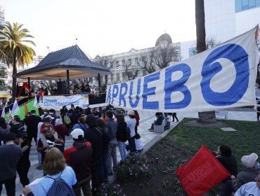 Organizadores de evento por el «Apruebo» en la plaza Victoria de Valparaíso: "Cada artista es responsable de sus presentaciones"