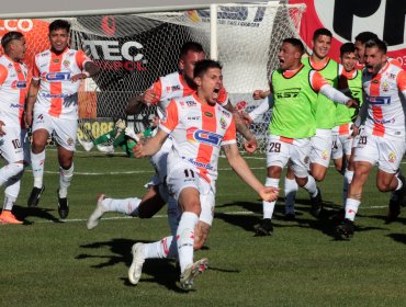 Cobresal volvió al triunfo ante Huachipato y se acerca a los puestos de avanzada del Campeonato Nacional