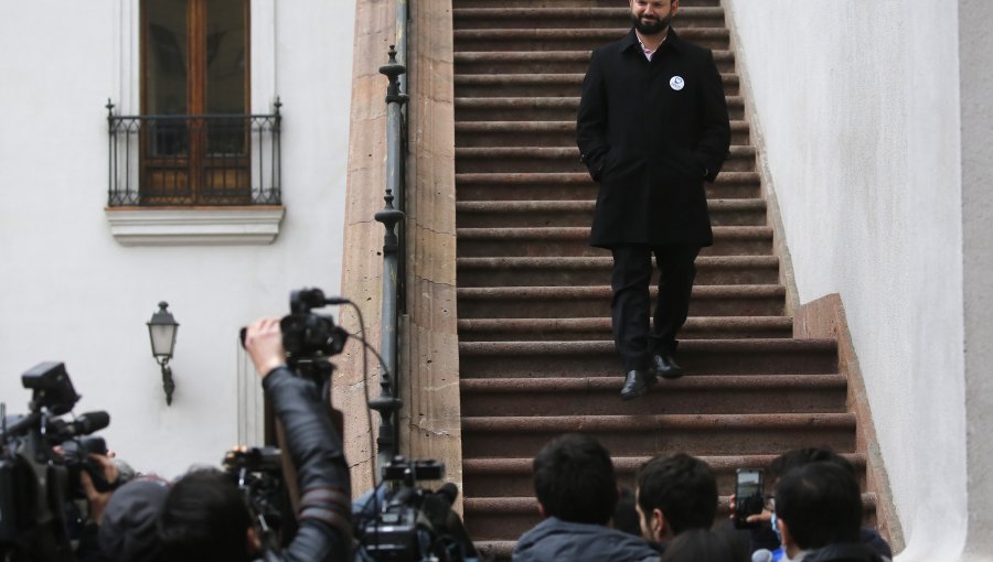 "El presidente millenial de Chile es un nuevo tipo de líder de izquierda": Revista Time lanza edición con Gabriel Boric en su portada