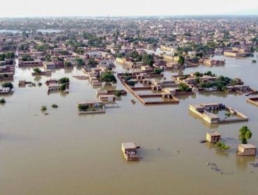 "Un monzón con esteroides": La catástrofe climática que tiene a un tercio de Pakistán bajo el agua