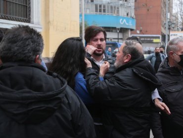 Condena transversal a la golpiza que recibió el hermano del presidente Boric en pleno centro de Santiago