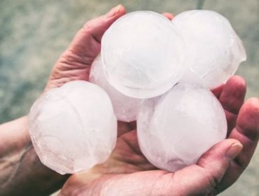 Por qué hay más tormentas de granizo con piedras más grandes como la que causó la muerte de una bebé en España