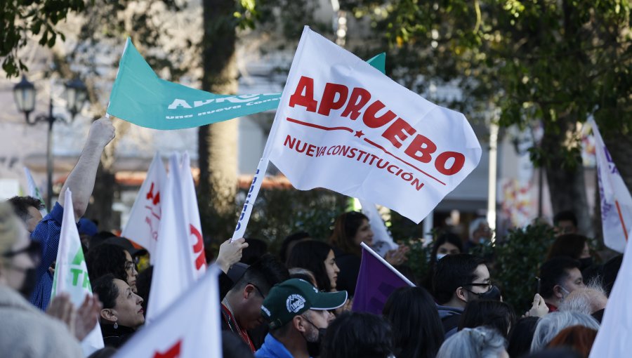 El «Apruebo» cierra su campaña en Valparaíso con presentaciones artísticas que prometen fiesta, baile y humor en la plaza Sotomayor