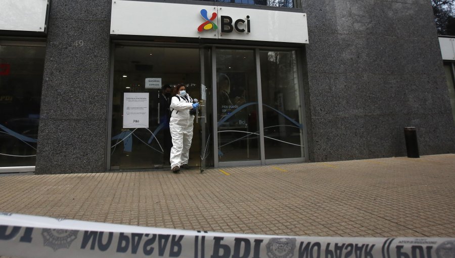 Detienen a guardia de seguridad por su presunta vinculación con robo de $600 millones desde sucursal bancaria en Las Condes
