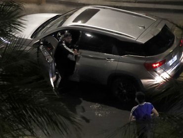 Reportan incidentes en los alrededores de Plaza Italia tras triunfo del «Rechazo» en el Plebiscito: vándalos lanzan piedras a autos