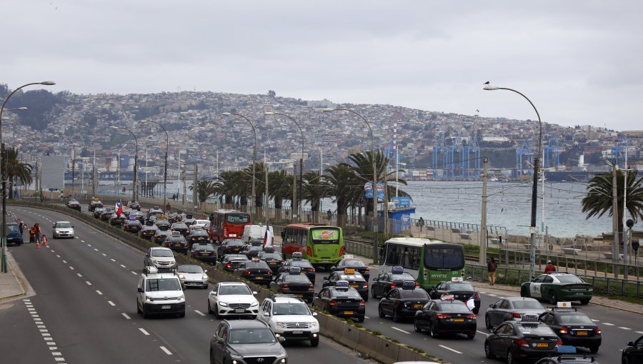 Seremi de Transportes y locomoción pública en la región de Valparaíso: "Es cosa de observar las calles, hay muchas micros disponibles"