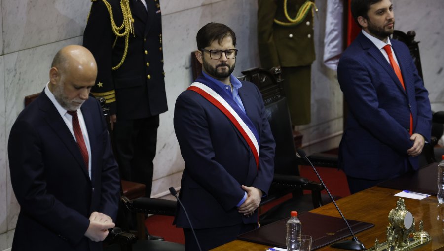 Presidente Boric recibe a los titulares de la Cámara de Diputados y del Senado para analizar escenarios legislativos tras Plebiscito