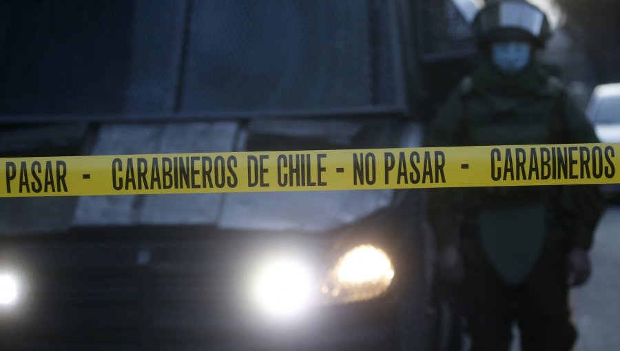 Hombre que intentó robar un auto de Carabineros en Bajos de Mena falleció tras ser baleado por funcionarios policiales