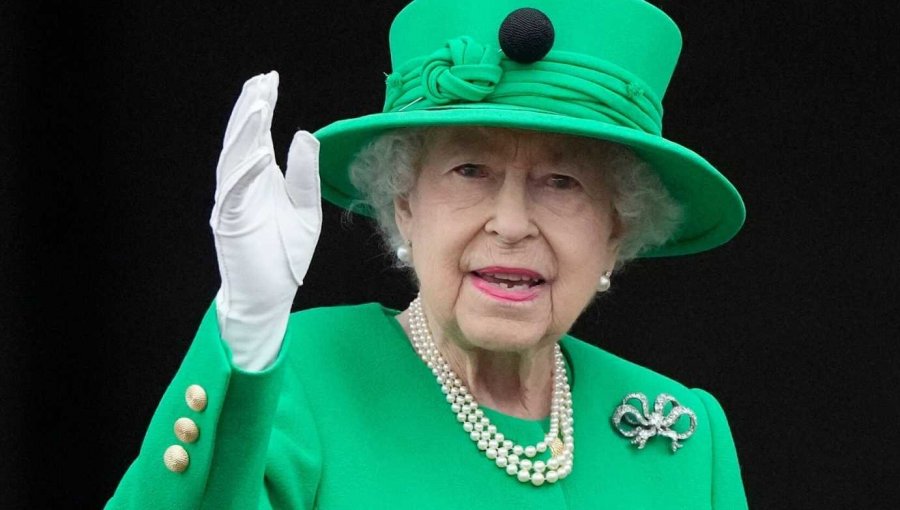 "Nuestras sinceras condolencias": Gobierno lamenta el fallecimiento de la reina Isabel II