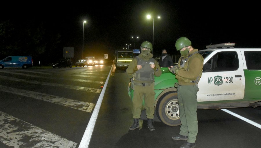 Carabineros que resguardaban predio en Ercilla fueron atacados a balazos: antisociales también quemaron un vehículo