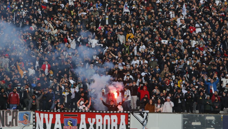 Informe arbitral da cuenta de mal comportamiento de la barra de Colo-Colo en duelo ante Unión Española