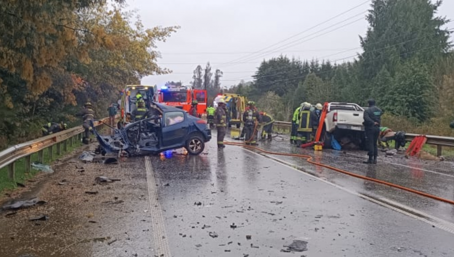 Un fallecido y cuatro lesionados deja violento accidente de tránsito registrado en Valdivia