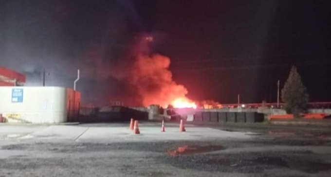 Ataque incendiario en la macrozona sur: Queman al menos 8 maquinarias de empresa ubicada en Carampangue