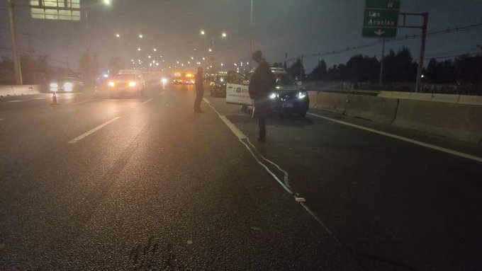 Hombre muere tras ser atropellado mientras caminaba por la vía de la Ruta 5 Sur