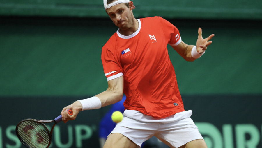 Jarry tras triunfo de Chile en Copa Davis: "Una piscola más por el equipo"