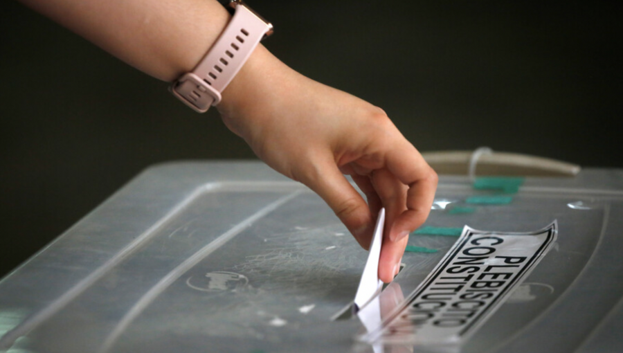 Cadem: 49% se inclina por un nuevo plebiscito de entrada