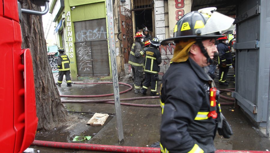 Incendio consumió iglesia de 80 años de antigüedad en Río Bueno