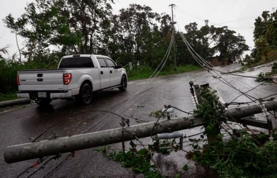 Huracán Fiona golpea a República Dominicana luego de causar "daños catastróficos" en Puerto Rico