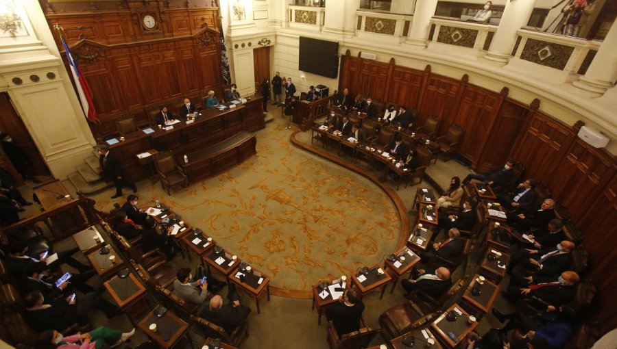 Representantes de partidos políticos retoman el diálogo de cara al nuevo proceso constituyente