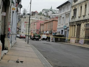Valparaíso vive noche al estilo del viejo oeste: Un hombre muerto con 12 balazos y otro herido grave con 17 impactos con solo horas de diferencia