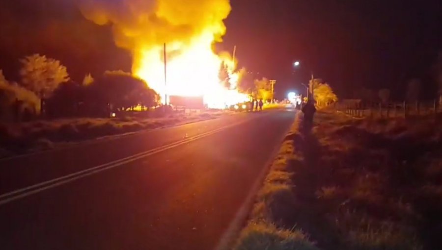 Incendio destruye retén de Carabineros en Los Muermos: daños fueron totales