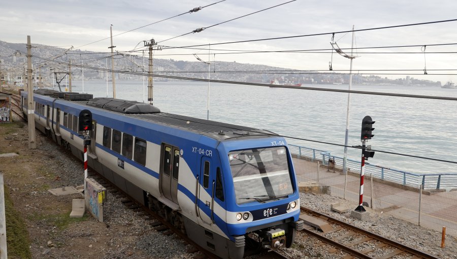 Tren Valparaíso-Santiago, tranvía y teleféricos: los proyectos que el MOP licitará en la V Región y que no incluyen el Aeropuerto de Concón