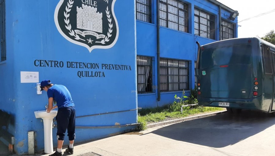 Frustran plan de fuga en cárcel de Quillota: Interno se autoinfirió una herida para ser "rescatado" desde hospital