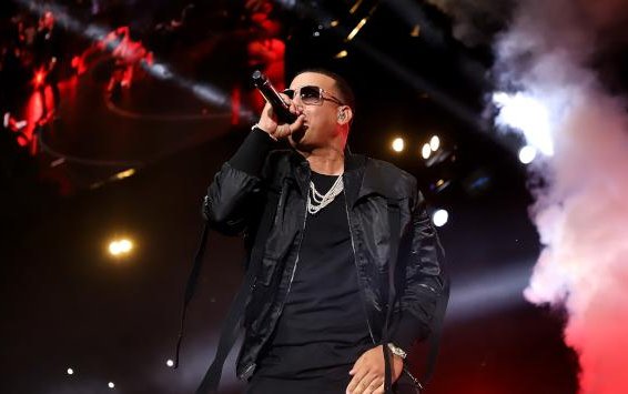 Corte rechazó recurso de alcaldesa de Ñuñoa para suspender tercer concierto de Daddy Yankee en Chile