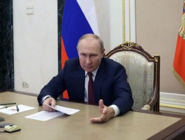Putin firma decretos en los que reconoce la independencia de dos regiones ucranianas horas antes de la ceremonia de anexión a Rusia de cuatro territorios